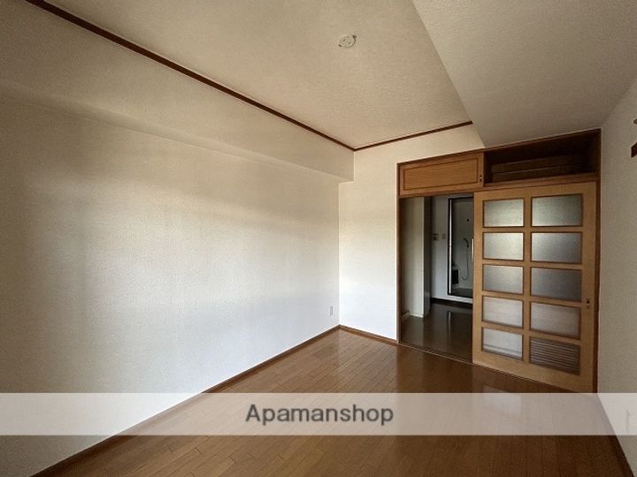 第1木本ビルの居間