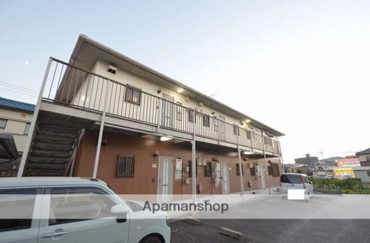 広島県広島市安佐南区川内1丁目の賃貸アパートの外観