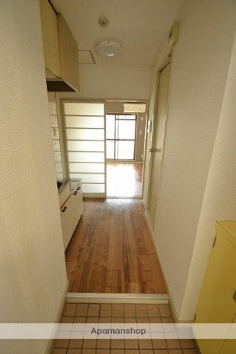 舟入 松尾ビルの玄関