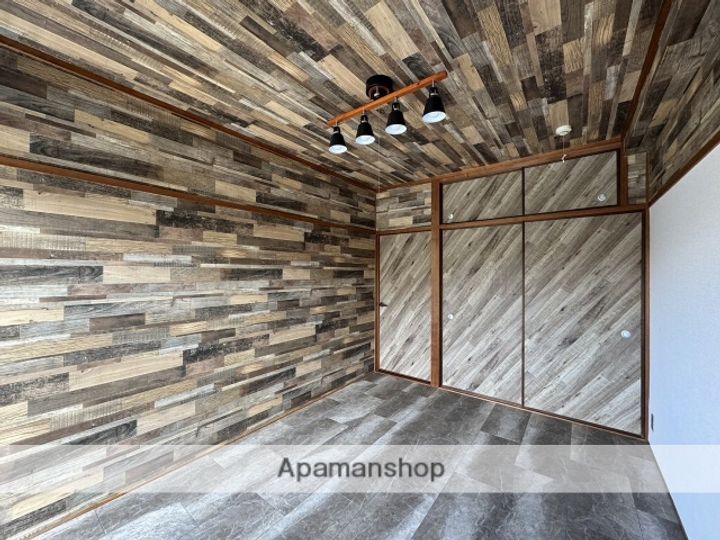 広島県広島市東区牛田本町4丁目の賃貸マンションの内装