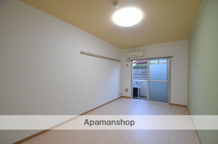 広島県広島市安佐北区可部南4丁目の賃貸マンションの居間