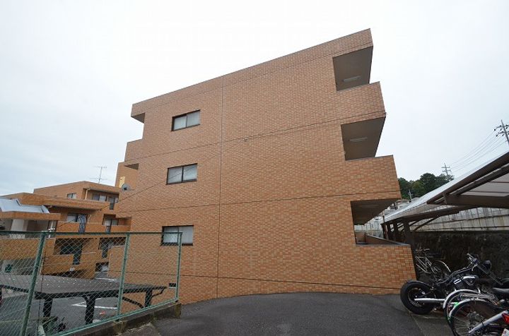 広島県広島市安佐南区高取北1丁目の賃貸マンション105の外観