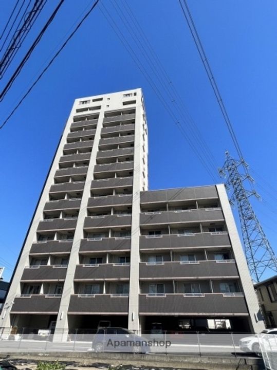 プレジールジョイ西原の外観