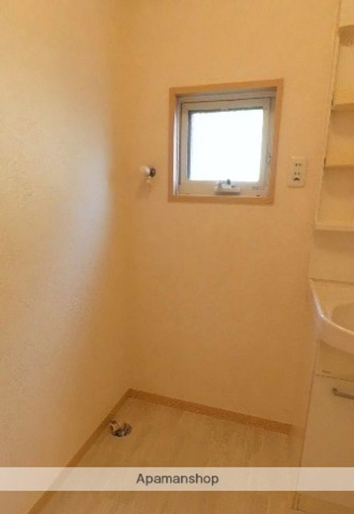 広島県広島市南区丹那町の賃貸アパートの内装