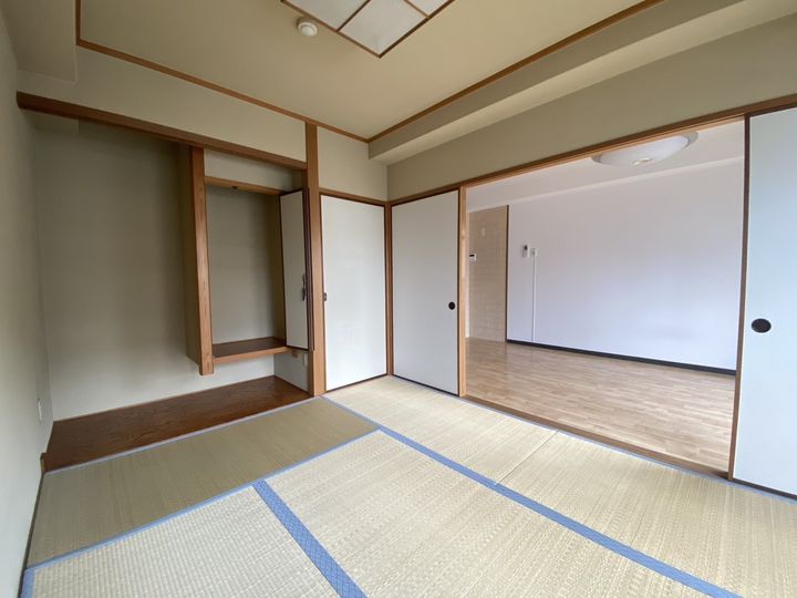 大野スポーツビルの内装