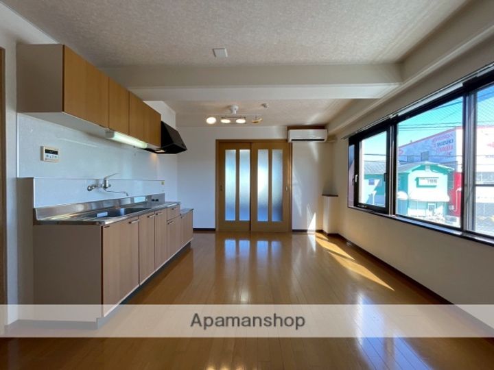 広島県広島市佐伯区千同2丁目の賃貸マンションの内装