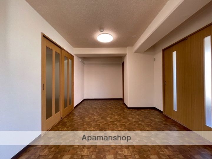 広島県広島市佐伯区千同2丁目の賃貸マンションの内装