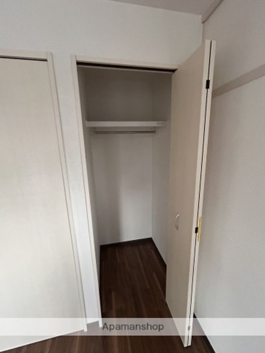 サンヨービル403の内装