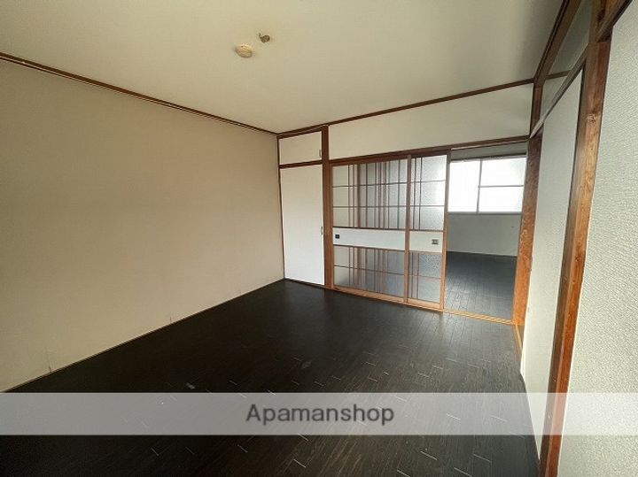 広島県広島市西区中広町3丁目の賃貸マンションの居間
