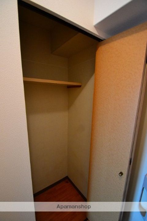 サンライズ庚午中の内装
