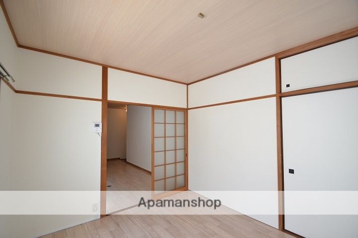 広島県広島市中区南竹屋町の賃貸マンションの内装