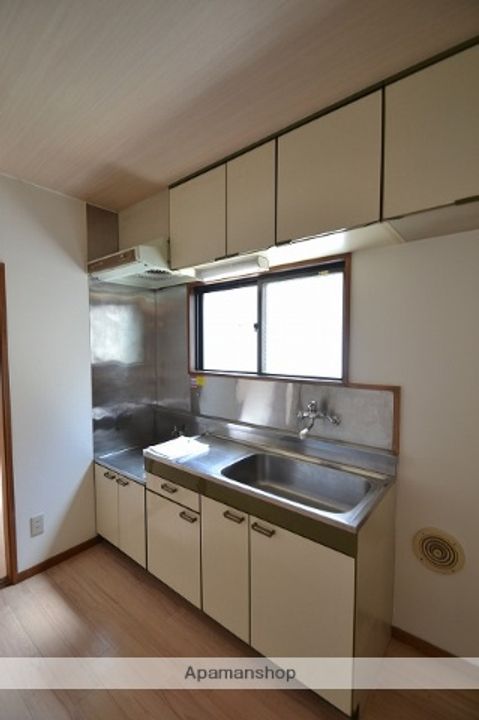 広島県広島市中区南竹屋町の賃貸マンションのキッチン