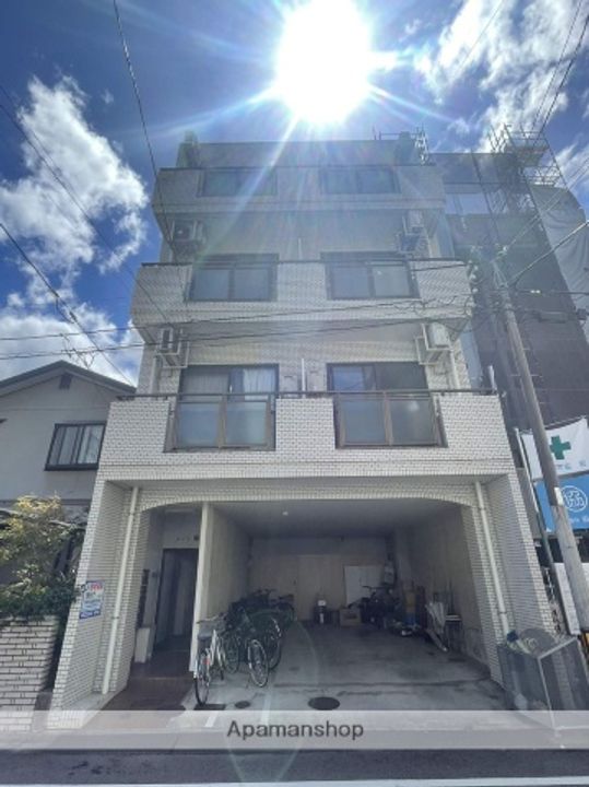 広島県広島市中区南竹屋町の賃貸マンションの外観