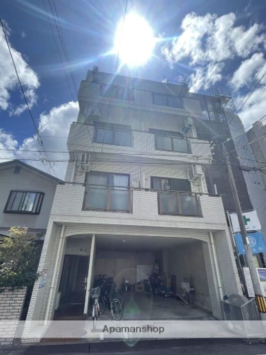 広島県広島市中区南竹屋町の賃貸マンションの外観