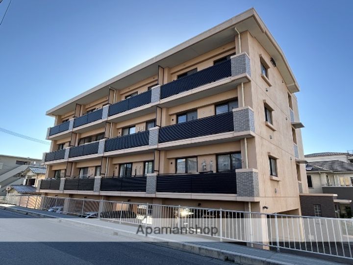 広島県広島市中区吉島東1丁目の賃貸マンションの外観