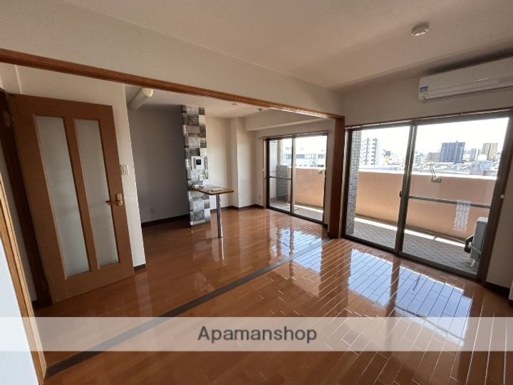 アティール観音の内装