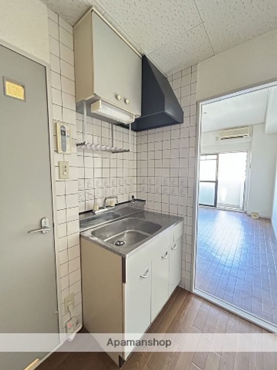 広島県広島市中区舟入幸町の賃貸マンションのキッチン