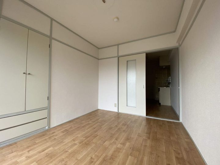 広島県広島市西区大芝2丁目の賃貸マンションの内装