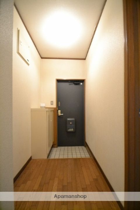 広島県広島市安佐南区八木1丁目の賃貸アパートの玄関