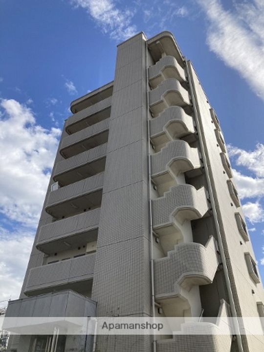 BAUHAUS東原(旧 リオビエント東原)の外観