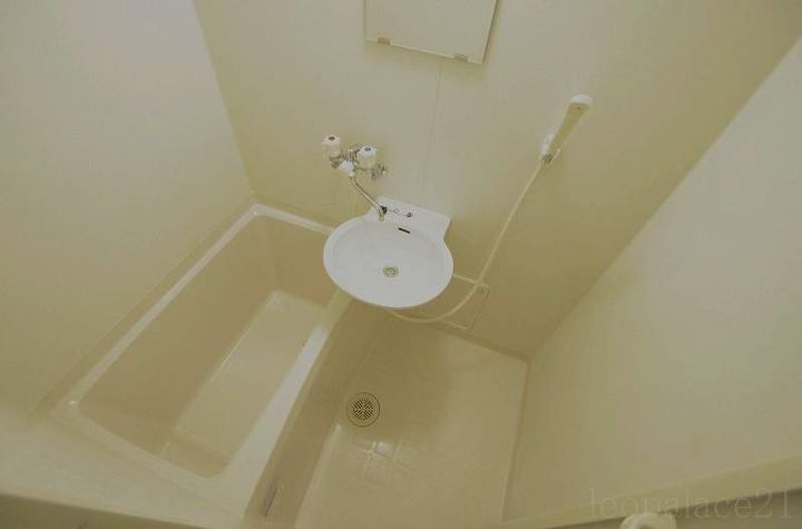 レオパレスCHAMBRE Sの風呂