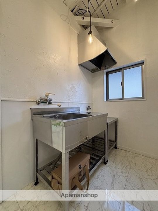 ALL AGES APARTMENTのキッチン
