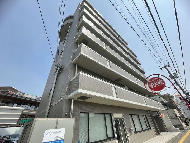 メゾン山田503号室の外観