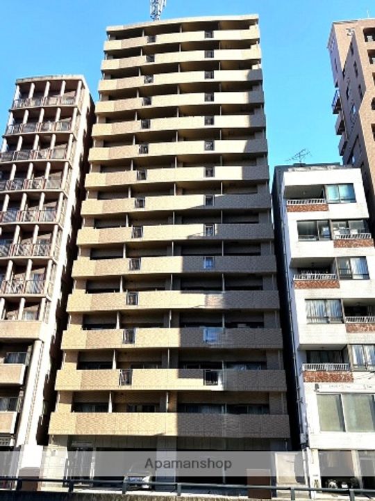 広島県広島市中区宝町の賃貸マンションの外観