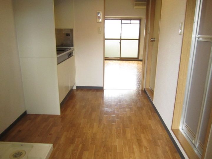 マンション雄創903号室の居間