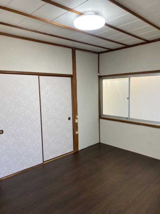 池田アパート103号室の居間