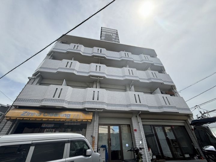 ハイツ観音304号室の外観