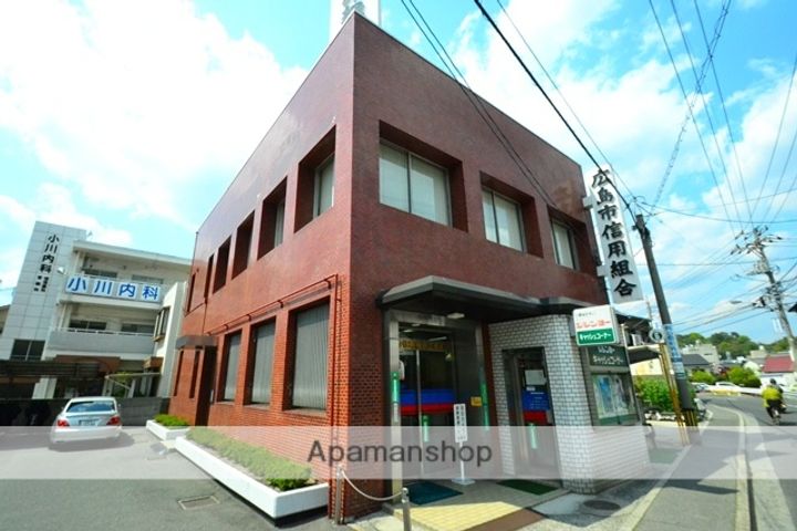 広島県広島市中区江波二本松2丁目の賃貸アパートの周辺