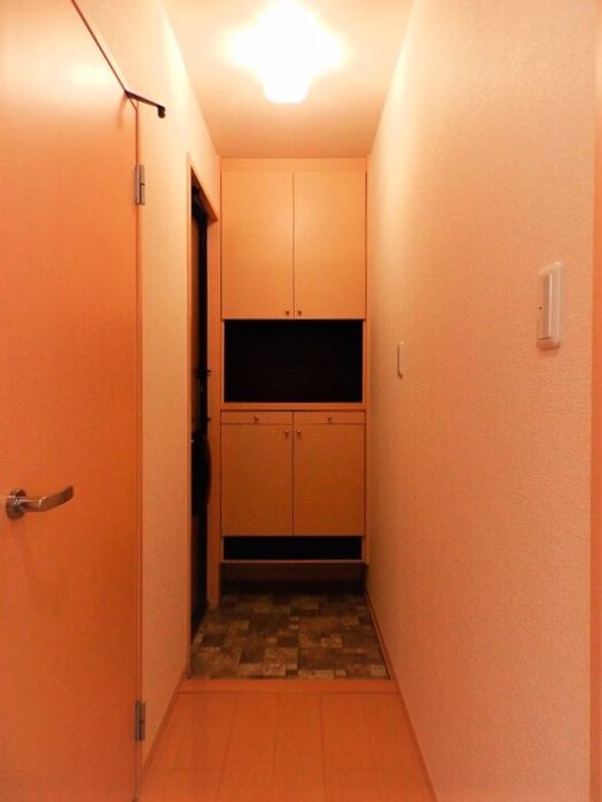 ラ・フォーベル B棟の玄関