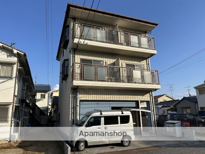 広島県広島市中区江波本町の賃貸マンションの外観