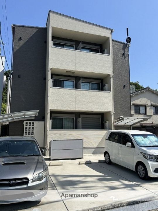 広島県広島市中区江波二本松2丁目の賃貸アパートの外観