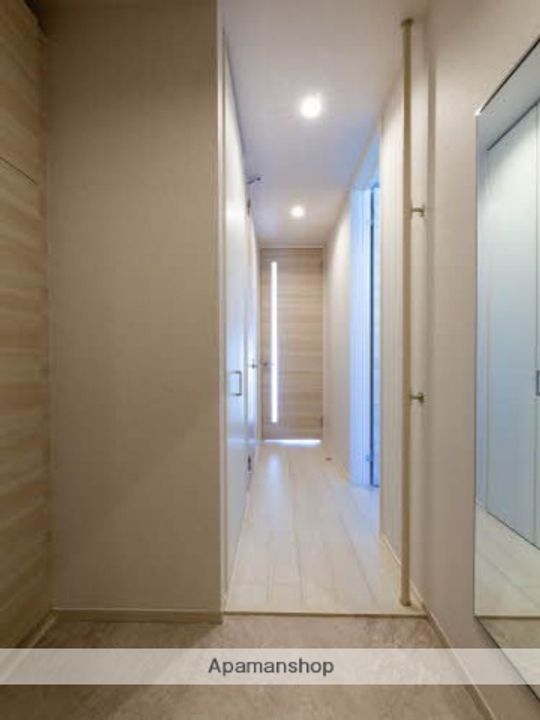 広島県広島市安佐南区八木1丁目の賃貸マンションの玄関