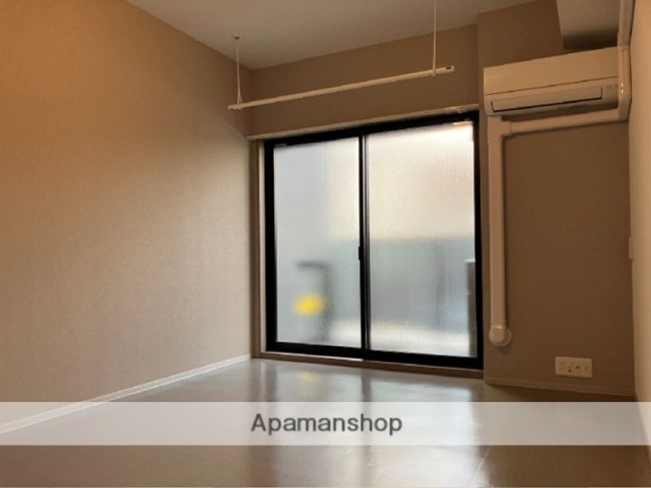 広島県広島市中区千田町3丁目の賃貸マンションの居間