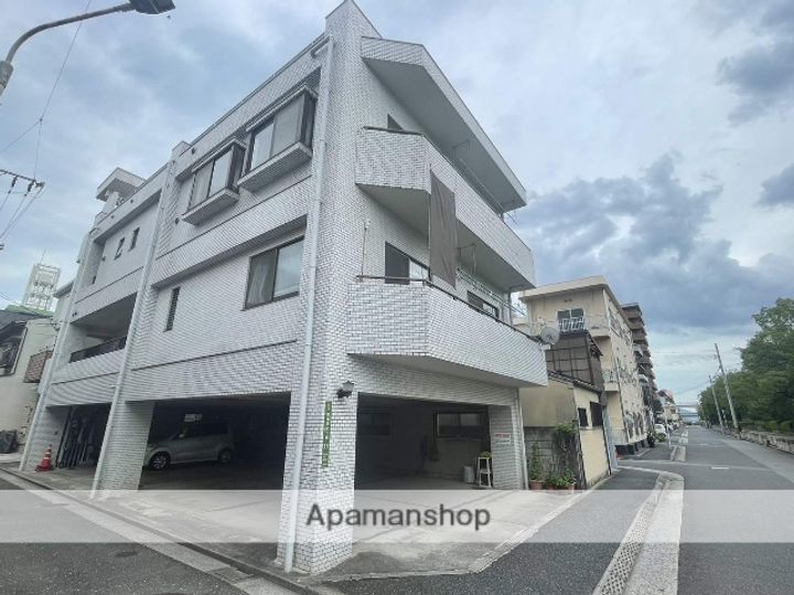 広島県広島市中区吉島西3丁目の賃貸マンションの外観
