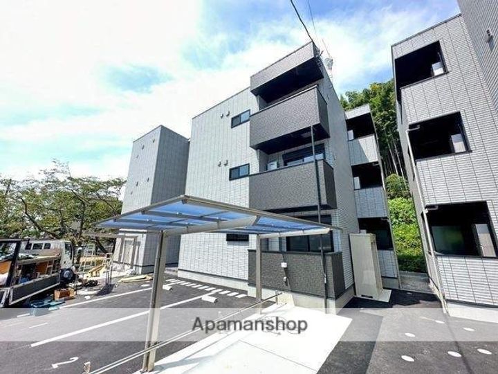 広島県広島市佐伯区皆賀4丁目の賃貸アパートの外観