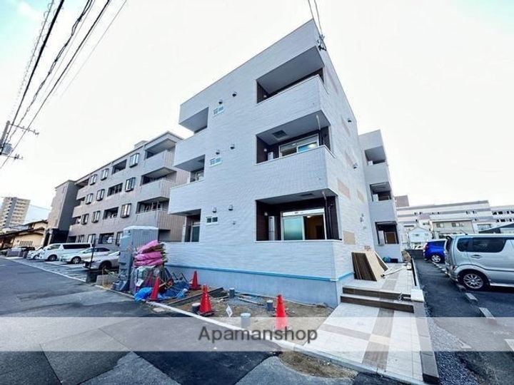 広島県広島市佐伯区五日市1丁目の賃貸アパートの外観