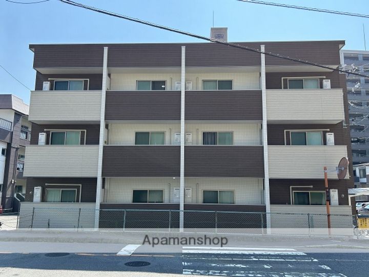 AXA五日市駅前の外観