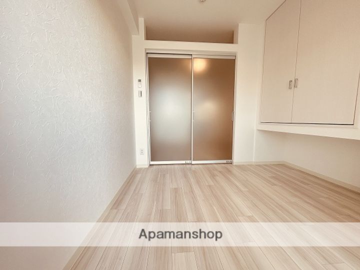 広島県広島市東区上大須賀町の賃貸マンションの内装