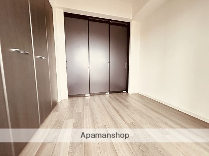 広島県広島市西区西観音町の賃貸マンションの内装