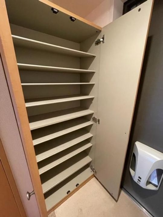 グレイスコート仁保新町の玄関