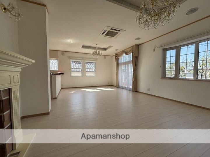 広島県安芸郡府中町瀬戸ハイム2丁目(一戸建)の賃貸物件の居間