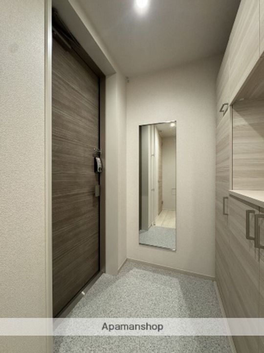 広島県広島市東区牛田本町5丁目の賃貸マンションの玄関