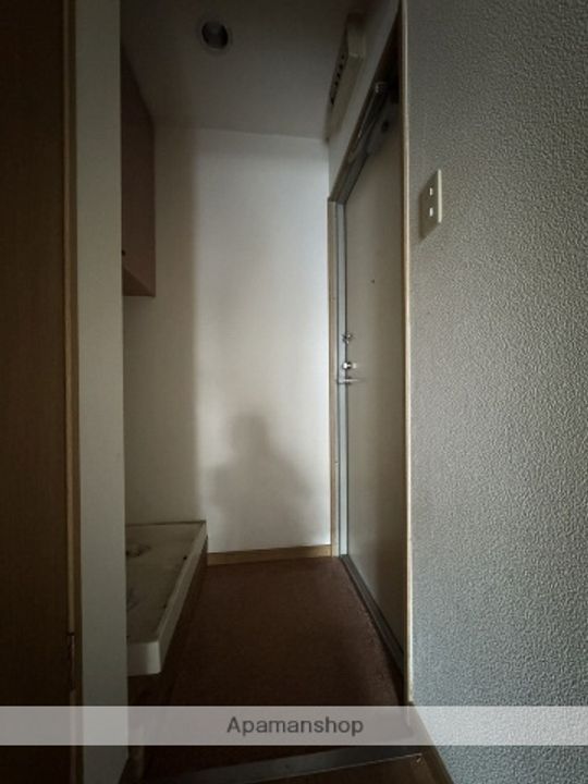 広島県広島市東区牛田東3丁目の賃貸マンションの玄関