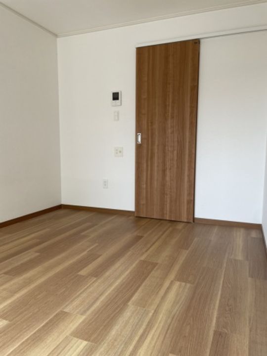 MTビル303号室の内装