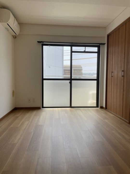 MTビル303号室の外観