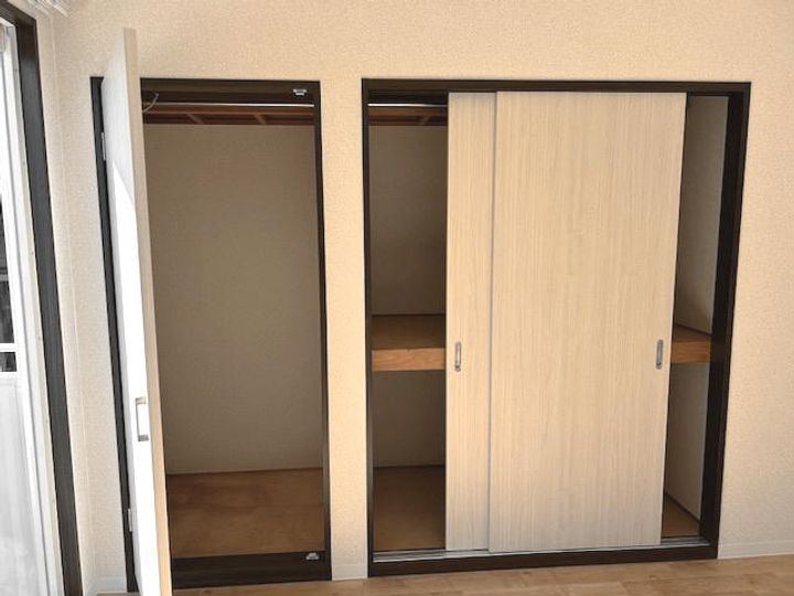 フローラル梅林 C201号室の内装